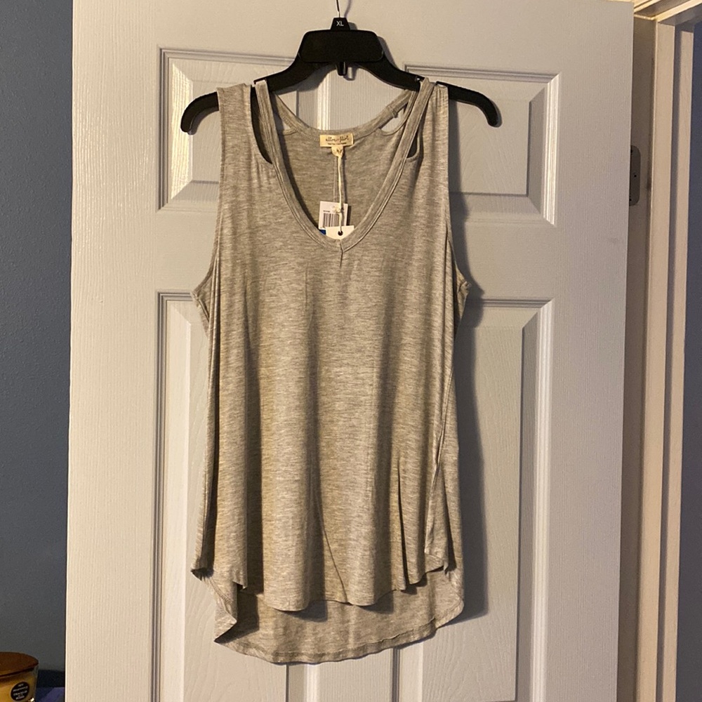 NWT Ultra Flirt strappy tee